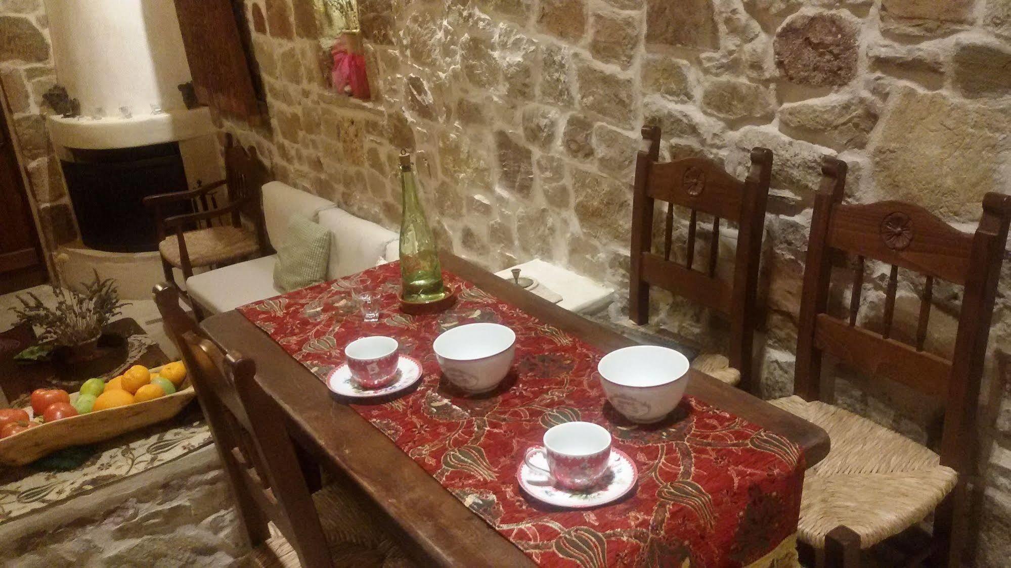 Lithos Traditional Guest Houses Ксерокамбос Экстерьер фото